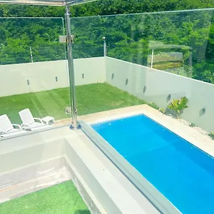 https://5-star-villa-minutes-from-airport-and-beaches.greaterantilleshotels.net