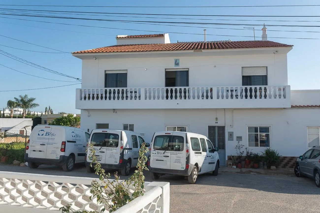 Homestay Blife Marya Private Rooms - Airport Stay Faro